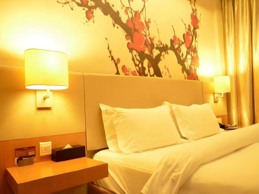 Metropolo Hotel Wuchuang Jiangtan Jiyuqiao Metro Station Wuhan Exterior foto